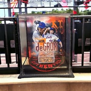 Jacob Degrom Mets  game used dirt